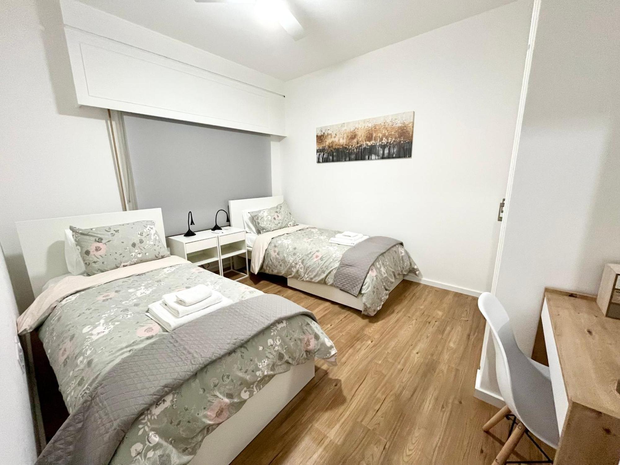 Modern Apartment Near Mckenzie Beach Lárnaka Eksteriør bilde