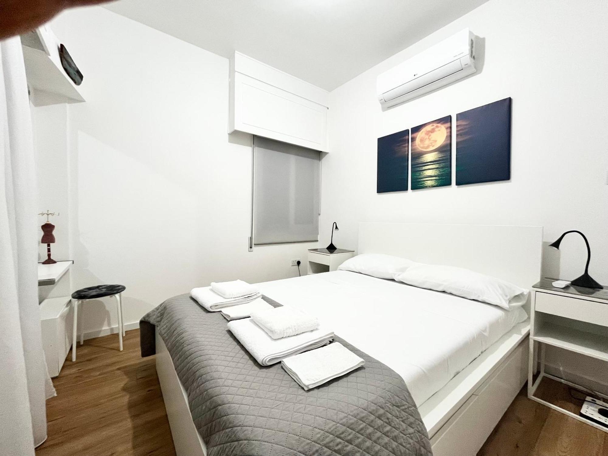 Modern Apartment Near Mckenzie Beach Lárnaka Eksteriør bilde